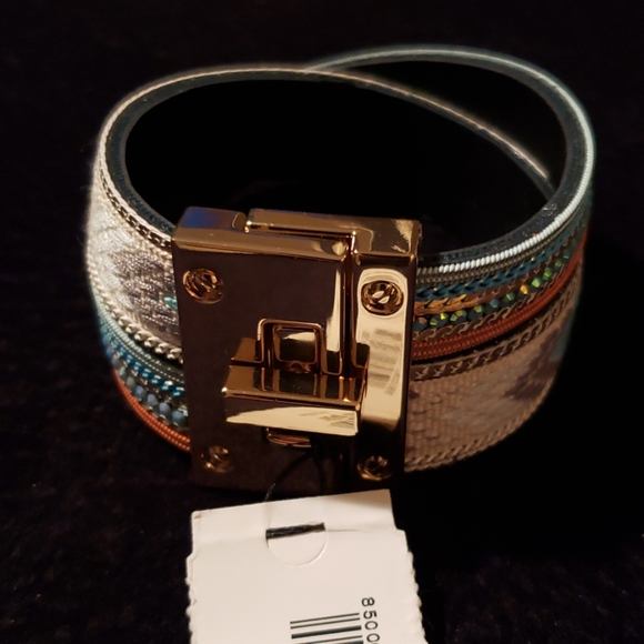 Express Bracelet - Picture 2 of 5